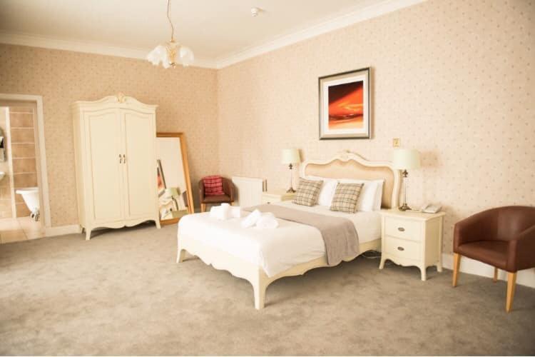 Oyo Douglas Hotel كيلمارنوك المظهر الخارجي الصورة