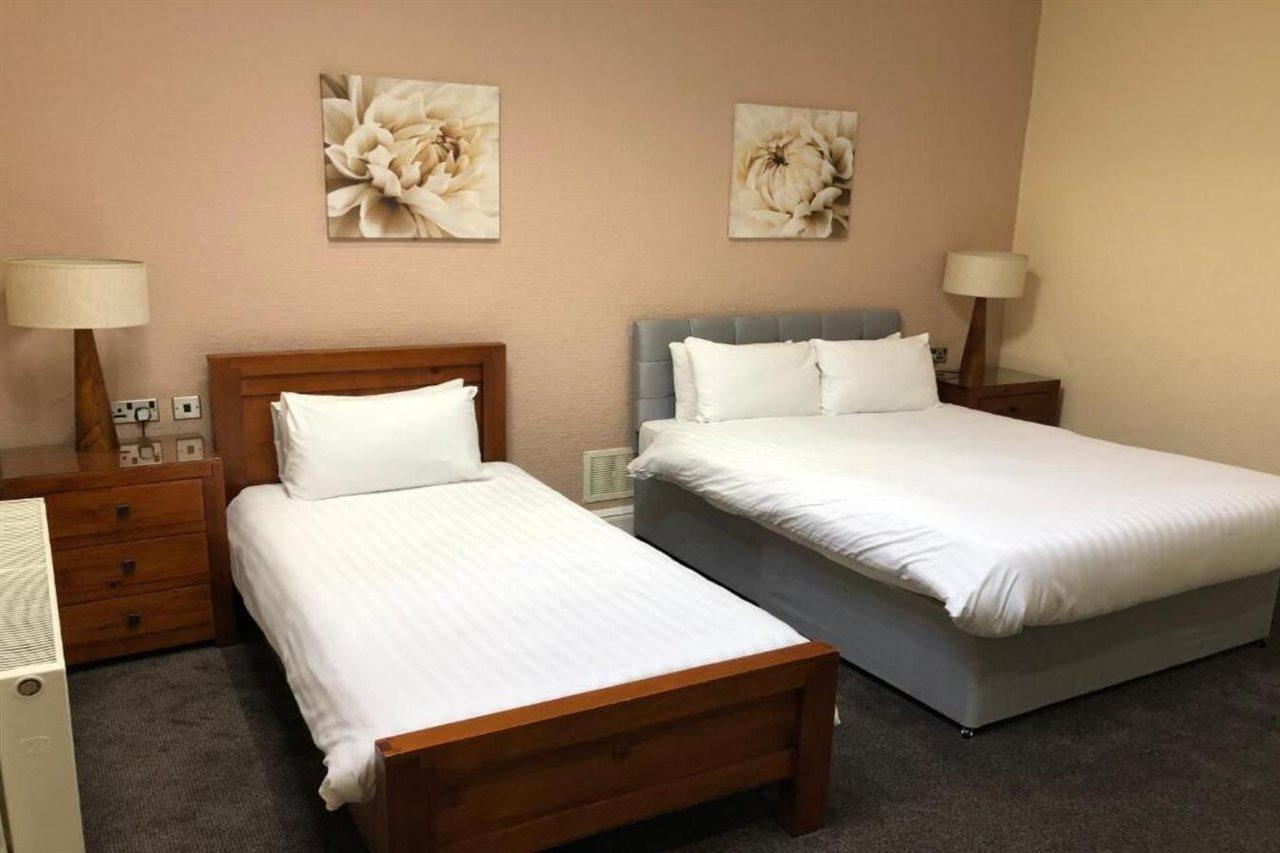Oyo Douglas Hotel كيلمارنوك المظهر الخارجي الصورة