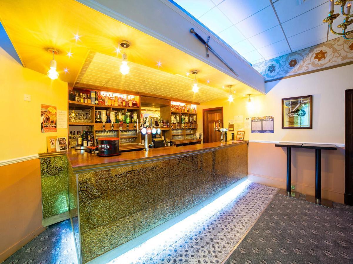 Oyo Douglas Hotel كيلمارنوك المظهر الخارجي الصورة